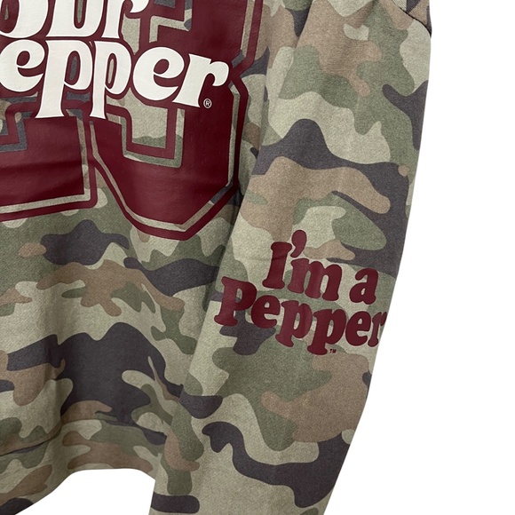Dr. Pepper Camo Sweatshirt Women’s XS - Picture 4 of 11